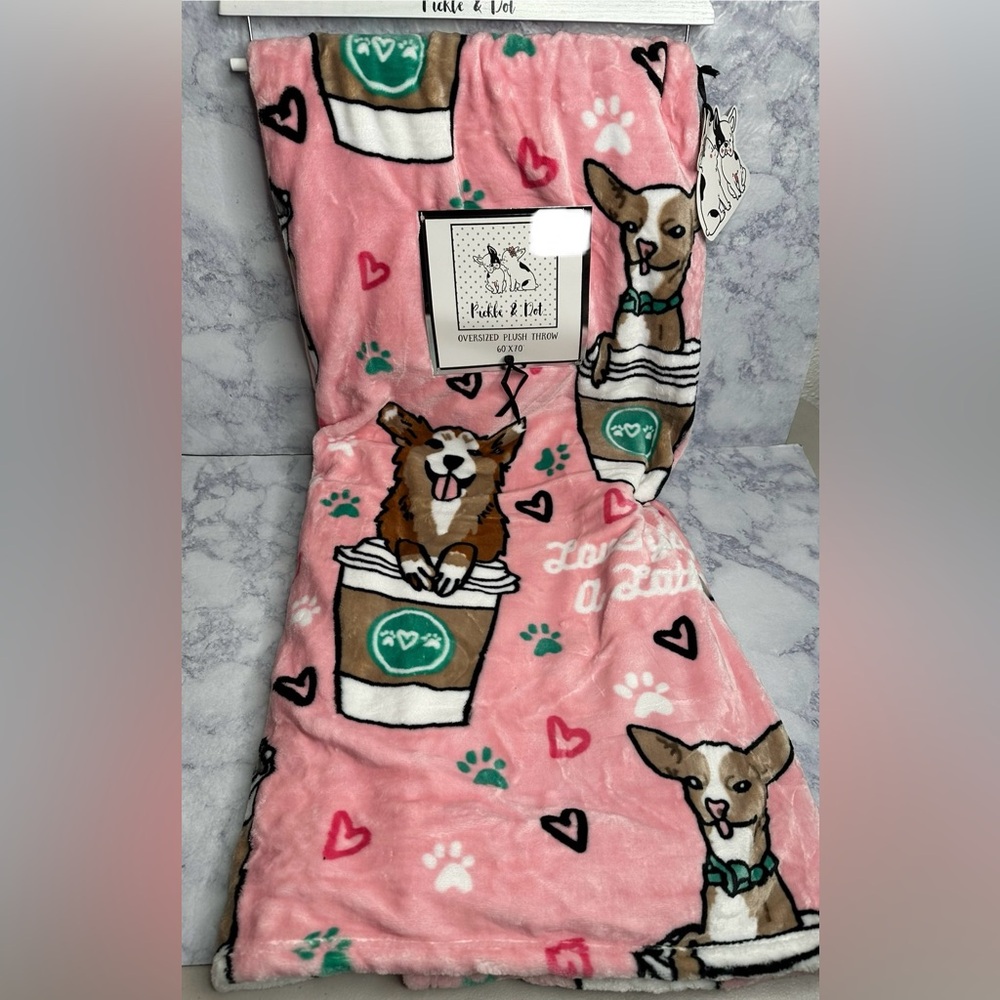 Pickle and Dot Corgi Chihuahua Love You A Latte Throw